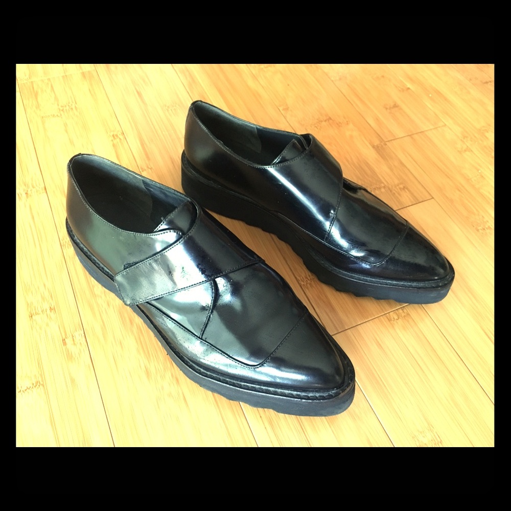 Vince Pointy Toe Leather Loafer
